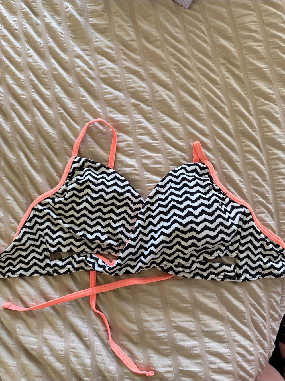 SO Black & White Chevron Bikini Top with Coral Trim
